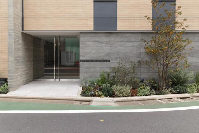 グランドレジデンス学芸大学の室内と外観