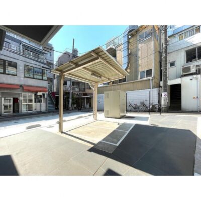 フレシア祐天寺/「祐天寺駅」 徒歩2分
1K・26㎡ 1階がセブンイレブン!