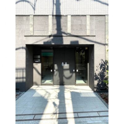 フレシア祐天寺/「祐天寺駅」 徒歩2分
1K・26㎡ 1階がセブンイレブン!